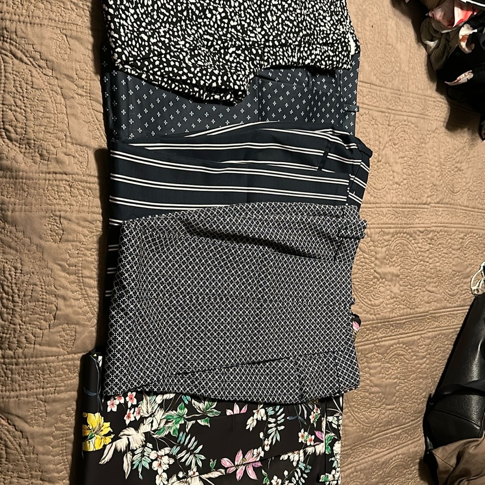 H&M ankle pants, all size 8, except blk and white, size 6! Great condition.